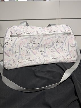 Paris Print Travel Duffle Bag in White and Light Purple
